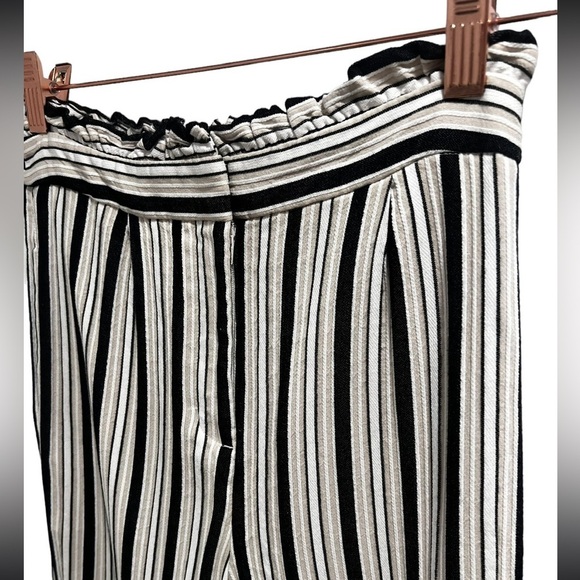 Express High Rise Striped Ankle Pants Size 2 Black White Vertical Stripe - Picture 5 of 5